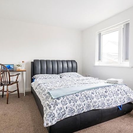 En-Suit Room With Free Dedicated Parking Manchester Exteriér fotografie