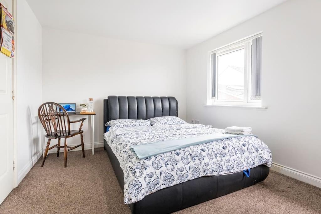 En-Suit Room With Free Dedicated Parking Manchester Exteriér fotografie